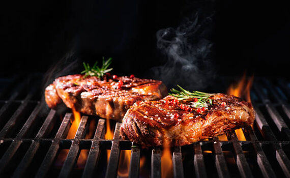 Gas oder Holzkohlegrill?